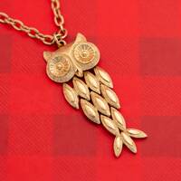 Vintage Mid Century Owl Gold Tone Pendant Necklace by Avon 25 Inches - O4