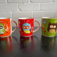 Ceramic Owl Mug in 3 Colours Red Orange Green Vintage Kitsch Style Ceramic Owl and Flowers Cup Lovel
