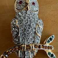 Owl Brooch Crystal Gold Tone Pin, Wise Owl on Branch Red, Green and Gold RHINESTONE Excellent 1.5&qu