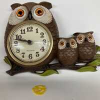 VIntage owl wall clock Burwood décor