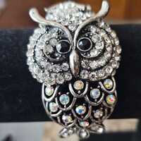 Vintage silver tone Rhinestone Owls clamp Bracelet  7"