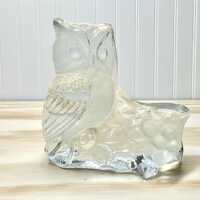Viking Glass owl paperweight, figurine or book end