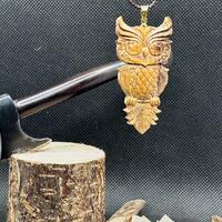 Pendentif hibou en bois