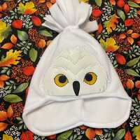 Snowy Owl Fleece Peeker Embroidered Hat, Beautifully Stitched Vinyl with Soft Fleece Harry Potters m