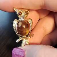 Vintage Silver Toned Owl Brooch: Agate Stone Pin