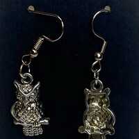 ES- Silver Colored Owl Earrings. Dangle with fishhook and stops.  Pretty.