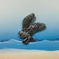 Flying Owl Silver Pewter Pin Badge (B) - Reduced