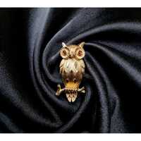 Vintage 1960s Trifari Gold-Tone Owl Brooch With Red Rhinestone Eyes Jewelry Pin