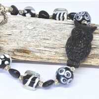 Retro Lucite Owl Bracelet: Black & White Beaded Boho Jewelry