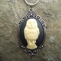 Stunning Barn Owl (on a black background) Cameo Pendant Necklace--2" Long---.925 plated 22"