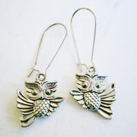 Antique Silver Owl On Stainless Steel Kidney Wire Earring Hooks/Dangle Earring/Boho Jewelry/Woodland