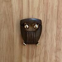 Vintage Plastic And Gold Tone Owl Brooch