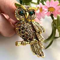 Sparkling Owl Brooch Pin - Crystal Rhinestone Bird Jewelry - Unique Gift