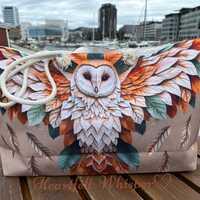 Large Taupe Barn Owl Weekender Tote bag: Stunning Artistic Bird Print With Rich Plumage, Spacious Tr