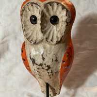 BBD wood barn owl American folk art iron horse shoe base