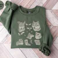 Wolf T-Shirt, Cottagecore Aesthetic Owl Sweater, Cottagecore Sweatshirt, Aesthetic shirt, Dark Cotta