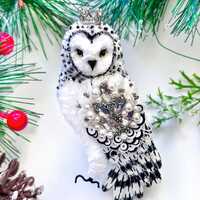 Barn owl beaded broach, embroidered crystal beads brooch, beaded brooch ,  owl pin, bird lover gift,