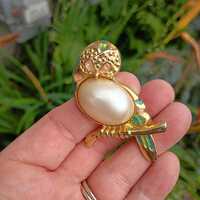 Vtg 1980's Gold Toned 2" Faux Pearl Jelly Belly Style Enameled Owl Brooch