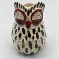 Very cute pottery Owl pen pot/toothbrush holder/bud vase. Beautifully made and height 10cm.