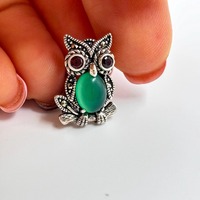 Sterling silver 925 green agate owl brooch pendant 2 in 1, with garnet eyes marcasite Art Deco hand 