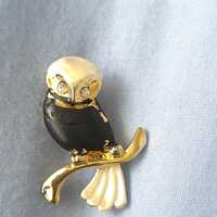 Vintage ladies gold tone black enamel owl brooch pin