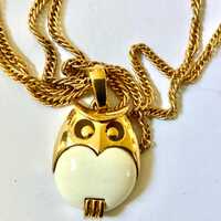 Vintage Trifari Lucite Belly Owl Pendant Marked 22 Inch Gold Tone Chain
