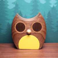 Handmade Wooden Owl Ornament: Scandinavian Walnut Decoration