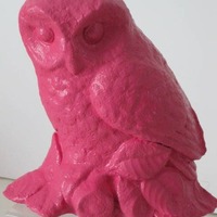 vintage Very Berry Pink Owl in Chalkware