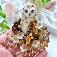 Hand embroidered barn owl brooch, Christmas gift for her, birthday gift for her