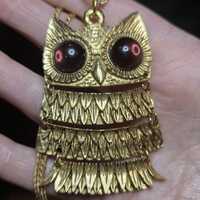 Vintage Owl pendant Articulate body goldtone on chain
