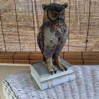 Great horned owl figure, Andrea by Sadek, porcelain, 8 inch tall