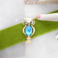 Vintage Googly Eye Owl Brooch Jelly Belly Blue Cabochon Gold Plate Figural Bird Mid Century Jewelry 