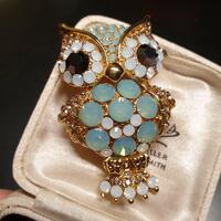 Owl Brooch Butler and Wilson Jewellery Swarovski Crystals, Original Box, Excellent Condition, Free G