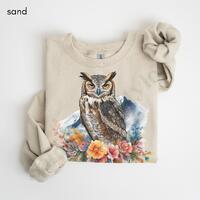 Vintage Owl Sweatshirt, Retro Unisex Nineties Great Horned Owl Crewneck, Wildlife Sweatshirt Birding