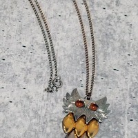 Vintage 70's Wise Old Owl Moving  Pendant Necklace EB12