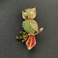 Owl Brooch Faux Pearl Green Rhinestones Red Rhinestones Gold Tone Figural Owl Brooch Unmarked Owl Lo
