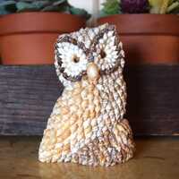 1970s Seashell Owl 5.5 Inches Tall