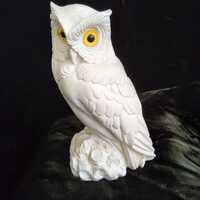 1970s Alabaster white horned Owl statue. 5 inches tall.