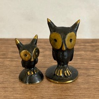 Vintage Brass Owl Figurines Set, Mid Century Black Gold Owls, Hollywood Regency Decor Pair