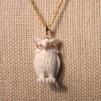 Athena's Fowl Friend: Vintage Rare Carved Owl Eye Glasses Animal Figural Necklace