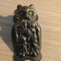 H.L. Judd Company Antuiqe Cast Iron Owl Clip #5189