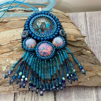 Owl pendant: beaded necklace
