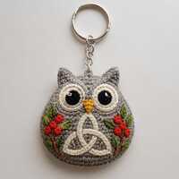 Rowan Owl Talisman, Celtic Crochet Stone Charm, Woodland Wisdom Totem