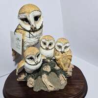 The Leonardo Collection Nature Studies 1994 Barn Owl with Three Owlets Figurine – Boxed