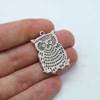 Vintage Silver Owl Charm, Antique Owl Pendant, Wisdom Bird Charm, Woodland Jewelry Supply, Boho Neck