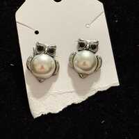 Vintage Calisa Designs antique silver-plated cute owl stud earrings featuring a white faux pearl bod