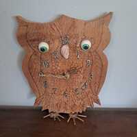 Primitive Folk Art Style Handmade Big Eyed Owl Clock Wood Burning Design Works