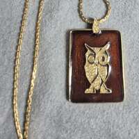 Vintage JOMAZ Owl Pendant Necklace 28 Inch Gold Tone Brown Rhinestone Signed