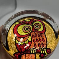 VTG 1970s Japan Glass Owl Paperweight Faux Stained Glass Felt Base Retro 3 1/2