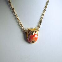 Owl Necklace Vintage Medium Size Orange Marbled and Gold Toned Owl Pendant 1960s